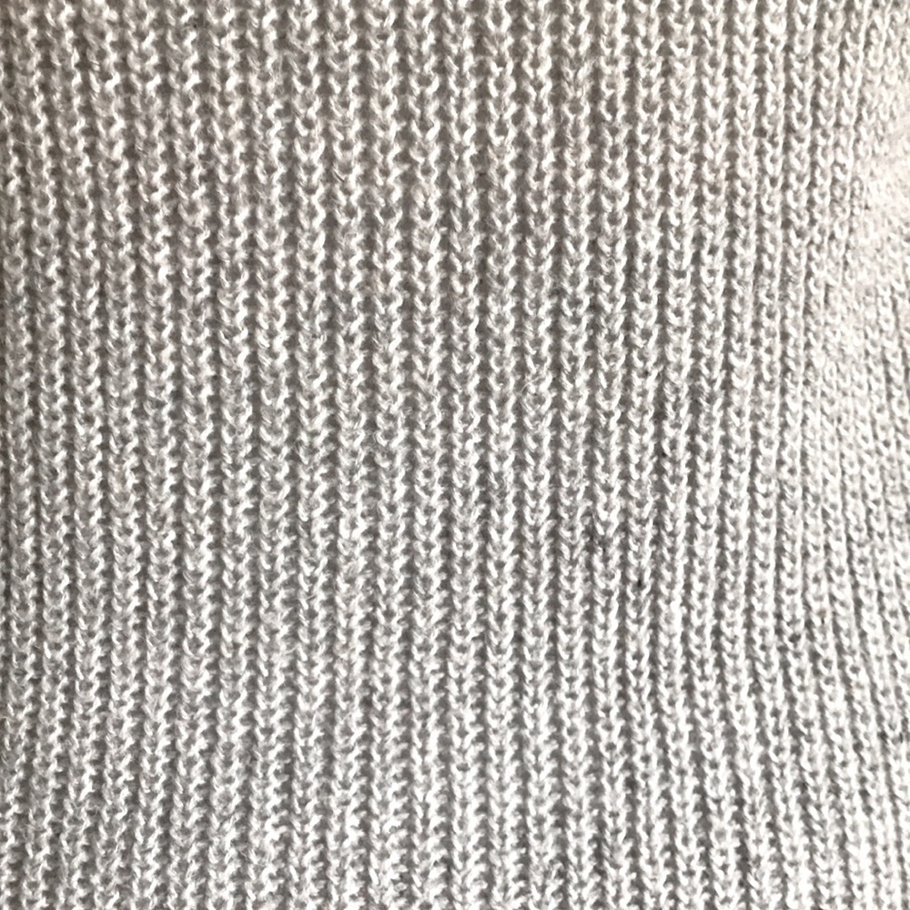 Old Navy sweater - Picture 4 of 8